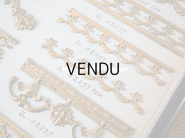 画像9: 1900年代 アンティーク  サンプラー リボンのガーランド＆ローズパニエのオルモル (9)