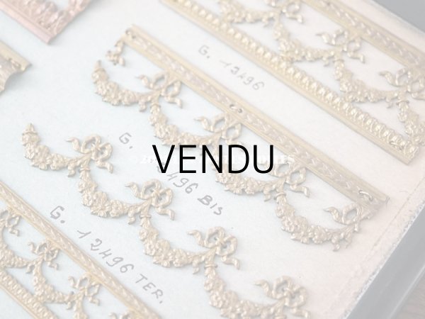 画像7: 1900年代 アンティーク  サンプラー リボンのガーランド＆ローズパニエのオルモル (7)