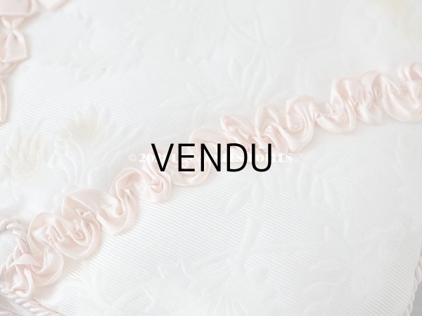 画像6: アンティーク  シルク製 ハンキーケース ピンクのリボン ハンカチ用ポシェット  (6)