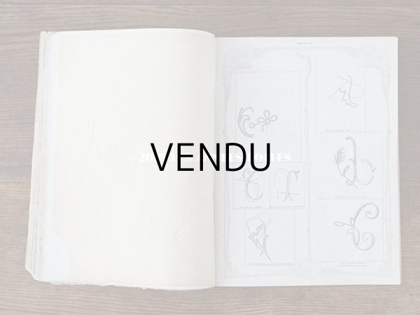 画像14: 1900年代 アンティーク 刺繍の本 LE GUIDE DE LA BRODEUSE - EDITION ARTISTIQUE DE LA BRODERIE LYONNAISE - (14)