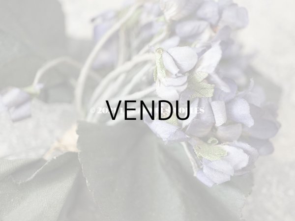 画像4: 1900年代 アンティーク 菫のブーケの布花 コサージュ  44輪 (4)