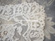 画像18: 19世紀 アンティーク イニシャル・モノグラム刺繍入り 結婚式のハンカチ アプリカシオン・アングルテール (ボビンレース)　 (18)