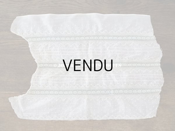 画像4: アンティーク  花&水玉の刺繍入り レース＆コットン生地 ピンク 57×41cm (4)