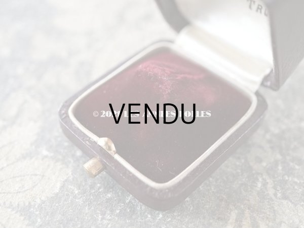 画像4: アンティーク 本革製 リングボックス ジュエリーボックス 金彩入り ボルドー (4)