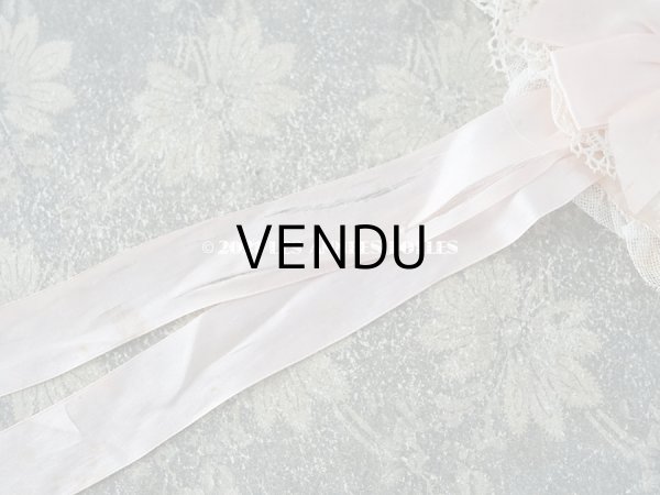 画像9: 1920年代 アンティーク ボネ ベビーピンクのシルクリボン & ロココトリム  (9)