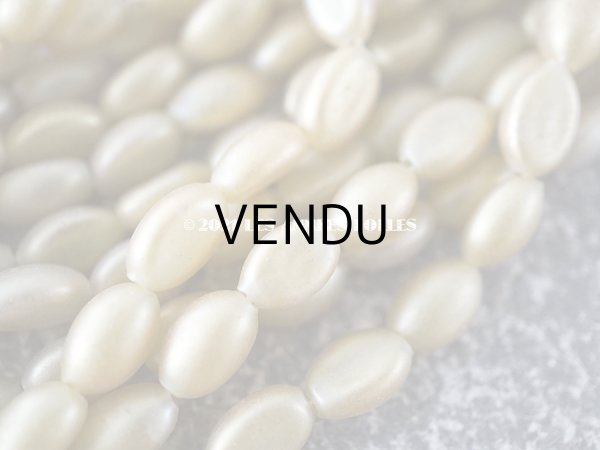 画像5: アンティーク スフレビーズ 磨りガラス風 レモン色 吹きガラス製 ビーズ  約130〜140ピースのセット　約6×9mm   (5)