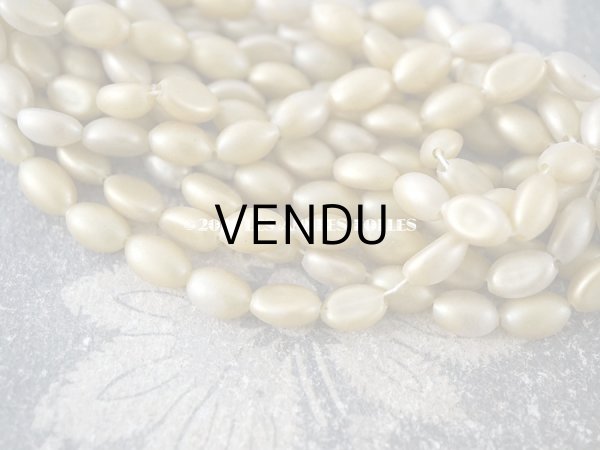 画像3: アンティーク スフレビーズ 磨りガラス風 レモン色 吹きガラス製 ビーズ  約130〜140ピースのセット　約6×9mm   (3)