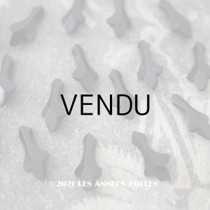 画像: アンティーク フレンチジェット リーフ型 ビーズ カット入り 6×12mm 約75ピース 