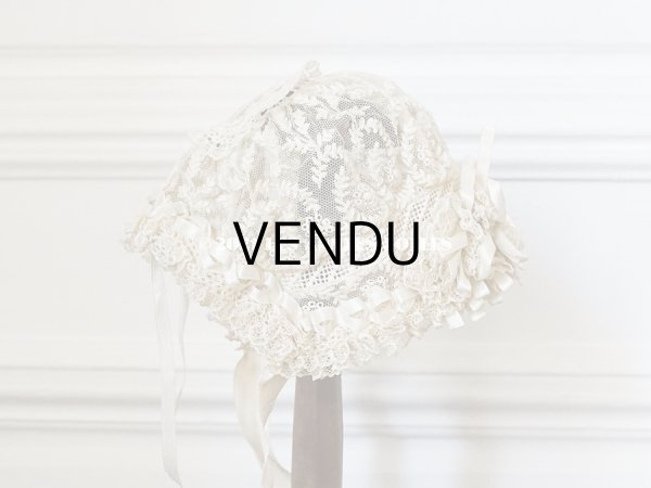 画像4: アンティーク ドール用 小さなボネ オフホワイトのシルクリボン＆手刺繍・手編みのレース (4)