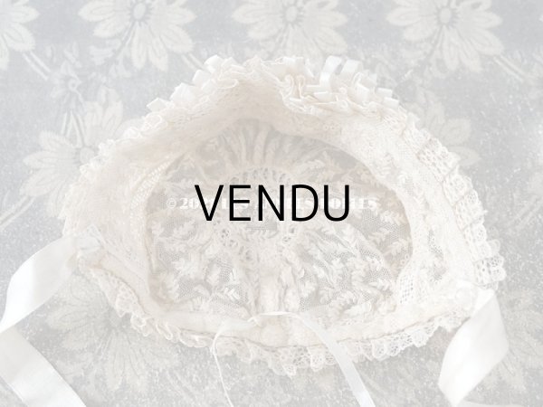 画像20: アンティーク ドール用 小さなボネ オフホワイトのシルクリボン＆手刺繍・手編みのレース (20)