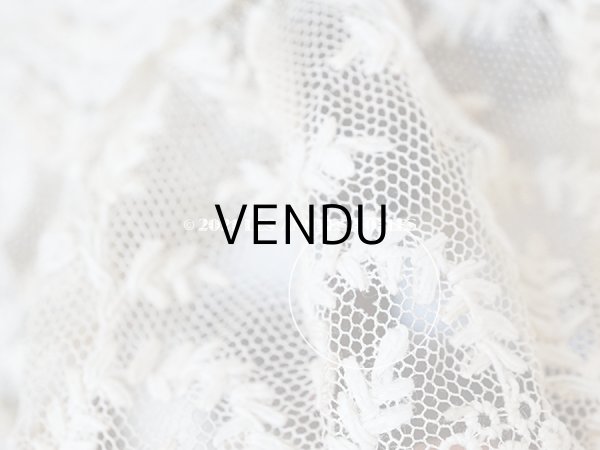 画像16: アンティーク ドール用 小さなボネ オフホワイトのシルクリボン＆手刺繍・手編みのレース (16)