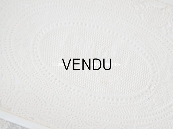 画像9: 1920年代 アンティーク ドラジェのお菓子箱 薔薇＆勿忘草のリース　G.FRAQUE LIMOGES  (9)