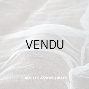 画像: アンティーク  ベビーブルーのオーガンジー シルク＆レーヨン製 110×90cm