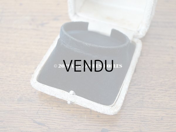 画像5: １９世紀末 アンティーク ジュエリーボックス ブレスレット用　ベルベット ＆ シルクサテン   (5)