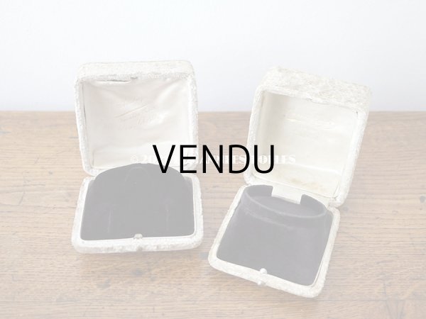 画像11: １９世紀末 アンティーク ジュエリーボックス ブレスレット用　ベルベット ＆ シルクサテン   (11)