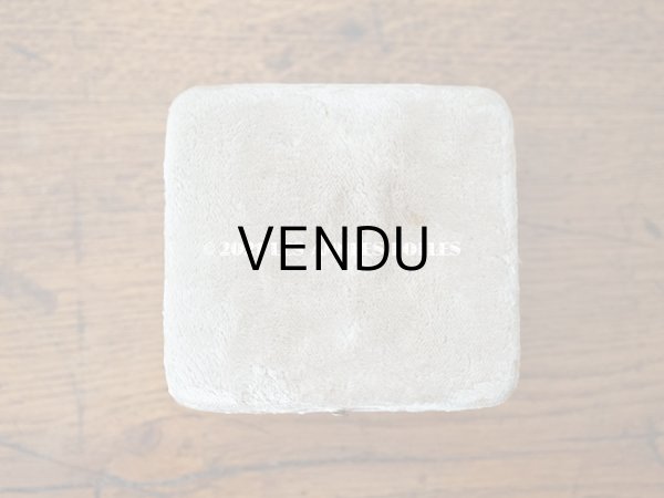 画像8: １９世紀末 アンティーク ジュエリーボックス ブローチ＆ピアス用　ベルベット ＆ シルクサテン   (8)