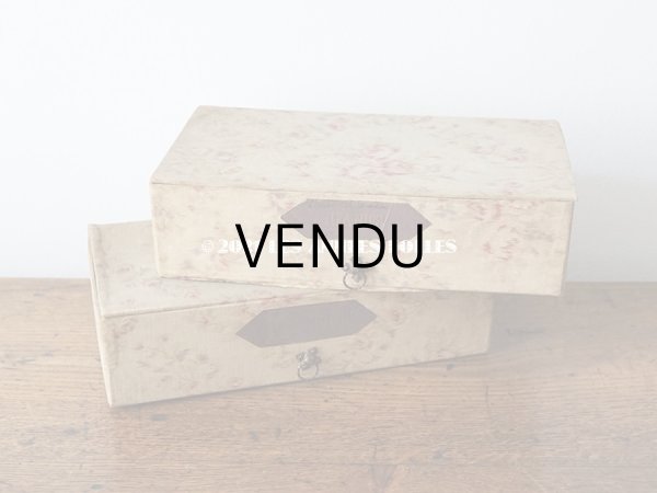 画像4: 【11周年セール対象外】 1900年代 アンティーク 薄紫色のリボン & 薔薇のガーランド  カルトナージュボックス　ハンカチ入れ チェストの引き出し　MOUCHOIR (4)