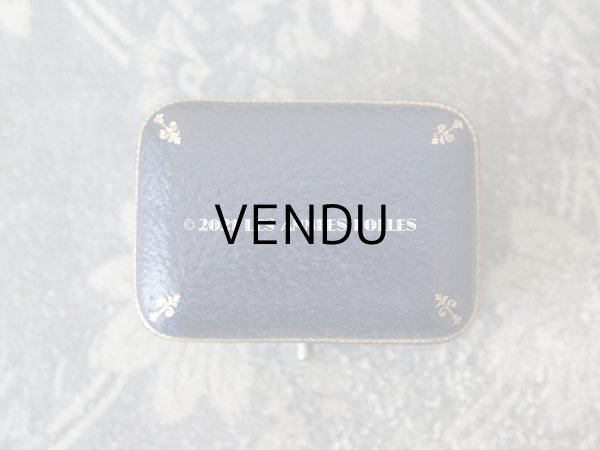 画像3: 【11周年セール対象外】　1900年代 アンティーク 本革製 金彩入り ジュエリーボックス ダークブルー (3)