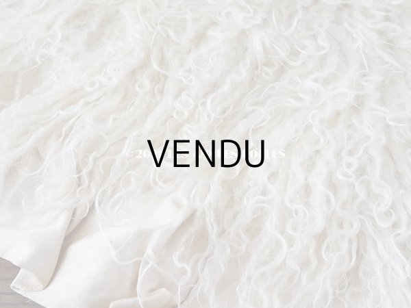 画像3: 【11周年セール対象外】 アンティーク  ベビー用 ベッドカバー オフホワイトのファー & ピンクベージュ  73.5×59.5cm (3)