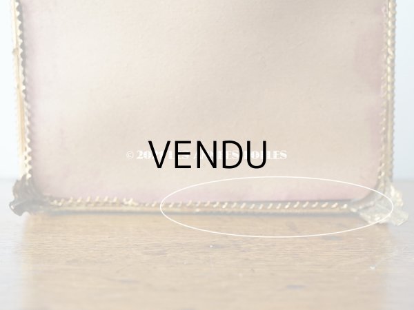 画像19: 【11周年セール対象外】 19世紀 アンティーク 大きなコフレ グローブ・ド・マリエ 天使＆薔薇のガーランドのオルモル 赤いベルベットのクッション (19)