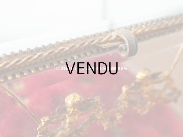 画像14: 【11周年セール対象外】 19世紀 アンティーク 大きなコフレ グローブ・ド・マリエ 天使＆薔薇のガーランドのオルモル 赤いベルベットのクッション (14)