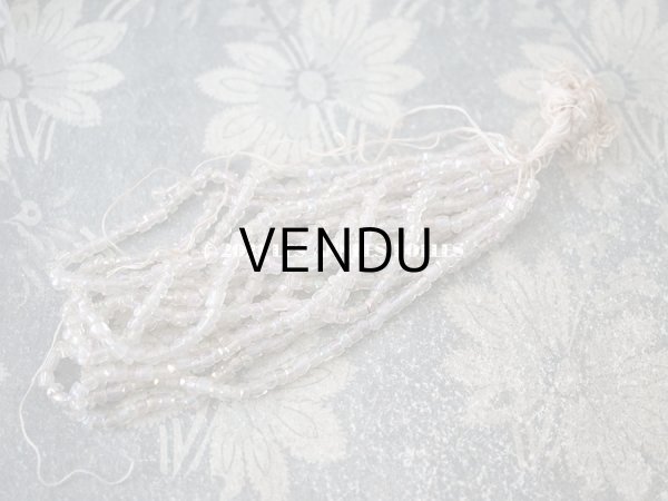 画像3: 【11周年セール対象外】 アンティーク ガラス製 ビーズ オーロラ加工   約2.6mm   (3)