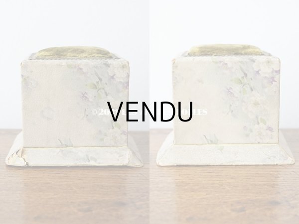 画像4: 【11周年セール対象外】 アンティーク 薄紫の花模様 エパングルケース ベルベットのピンクッション＆ 3段の引き出し (4)