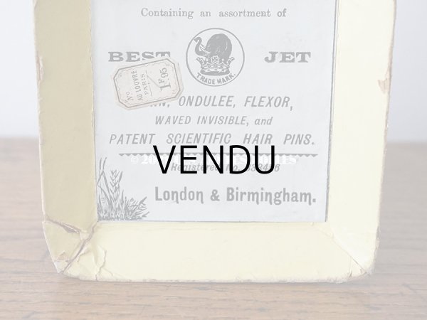 画像9: 【11周年セール対象外】 アンティーク 薄紫の花模様 エパングルケース ベルベットのピンクッション＆ 3段の引き出し (9)