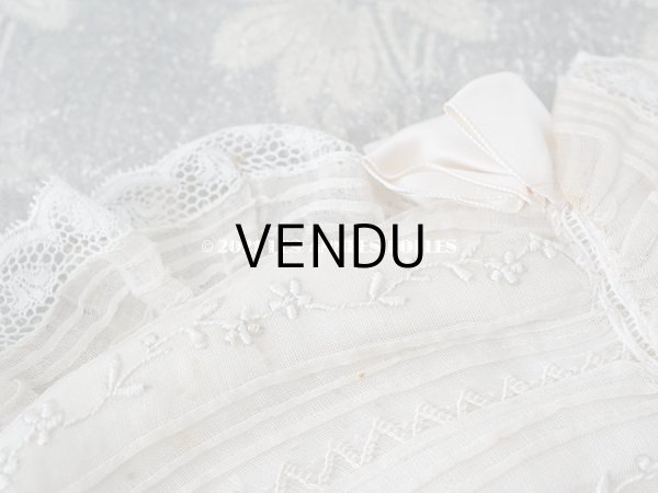 画像6: 【11周年セール対象外】 アンティーク  初聖体のオモニエール 淡いピンクのシルクリボン & 花刺繍入りレースのフリル (6)