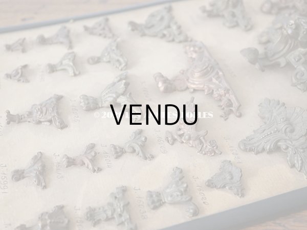 画像4: 1900年代 アンティーク  サンプラー ジュエリーボックスの脚 (4)