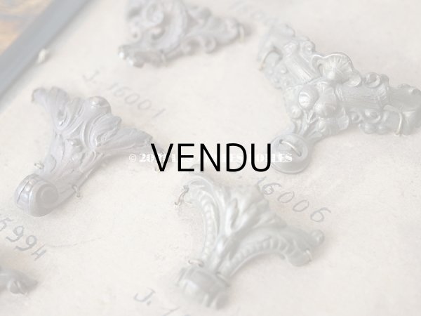 画像8: 1900年代 アンティーク  サンプラー ジュエリーボックスの脚 (8)