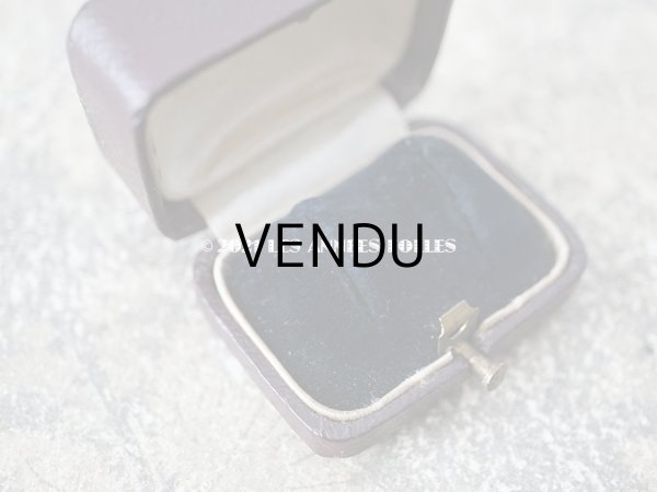 画像4: 19世紀末 アンティーク 本革製 ジュエリーボックス  金彩入り ピアス用 (4)