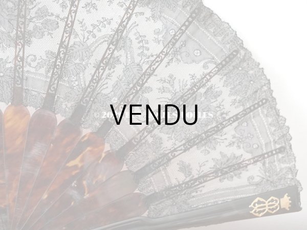 画像11: 1900年代 アンティーク 王冠付き フェザーのファン 箱付き　黒のシャンティーレース (11)