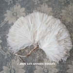 画像: アンティーク フェザー オフホワイト 羽飾り ポンポン