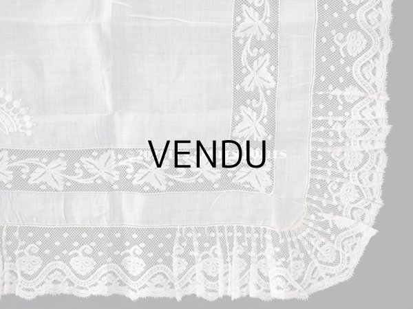 画像6: 未使用 19世紀 アンティーク  結婚式のハンカチ 王冠紋章 & プリーツ入り　手編みのヴァランシエンヌレース (6)