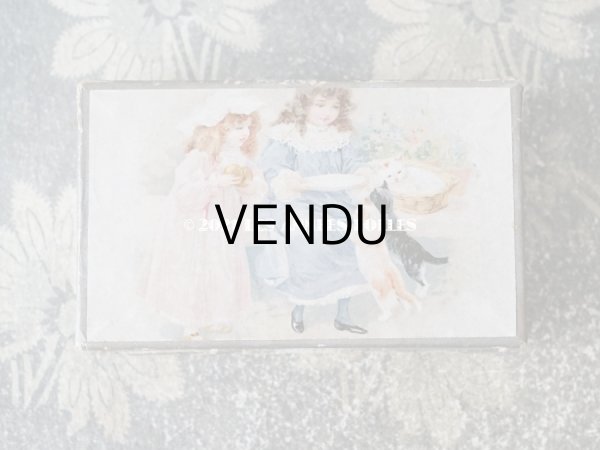 画像4: アンティーク  エパングルケース 少女たちと猫たち - GRANDS MAGASINS DU LOUVRES - (4)