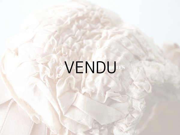 画像10: 19世紀末 アンティーク 小さなドールハット ピンクベージュのシルク製 ドール用 帽子 (10)