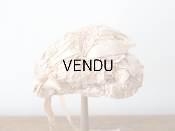 画像7: 19世紀末 アンティーク 小さなドールハット ピンクベージュのシルク製 ドール用 帽子 (7)