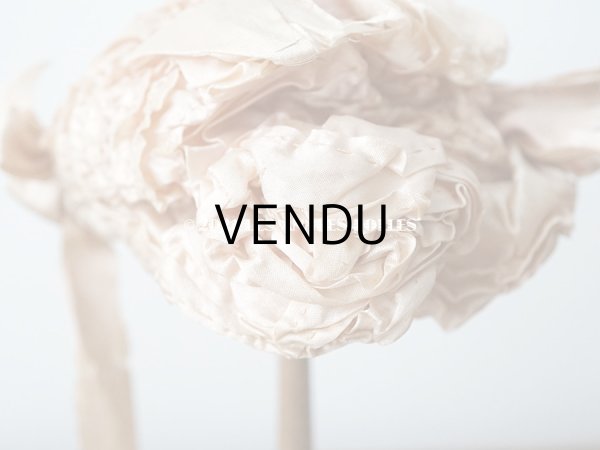 画像11: 19世紀末 アンティーク 小さなドールハット ピンクベージュのシルク製 ドール用 帽子 (11)