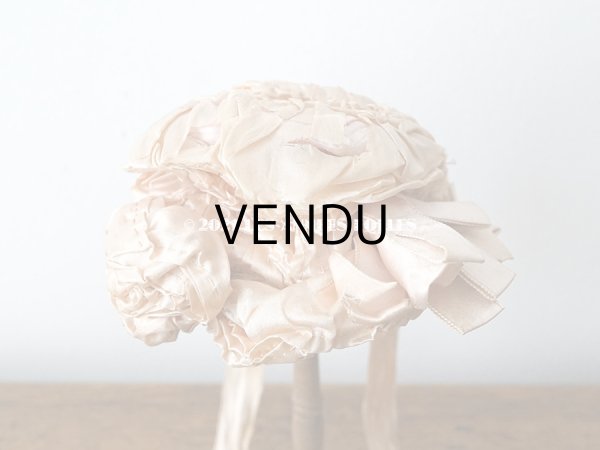 画像5: 19世紀末 アンティーク 小さなドールハット ピンクベージュのシルク製 ドール用 帽子 (5)