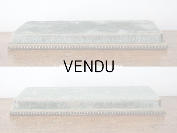 画像4: アンティーク ベルベットの台座 スモーキーブルー (4)