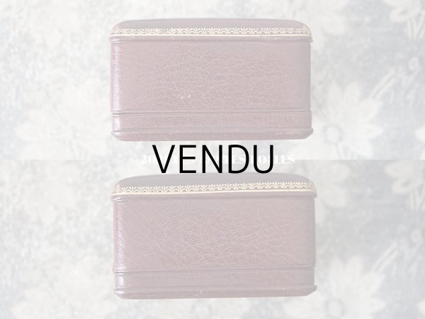 画像10: 1900年代 アンティーク 本革製 ジュエリーボックス ブレスレット用 金彩＆イニシャル入り MC ボルドー (10)