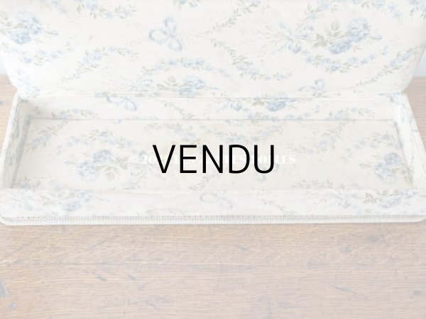 画像5: 1900年代 アンティーク ブルーの薔薇のブーケ＆ガーランド  カルトナージュボックス　 (5)