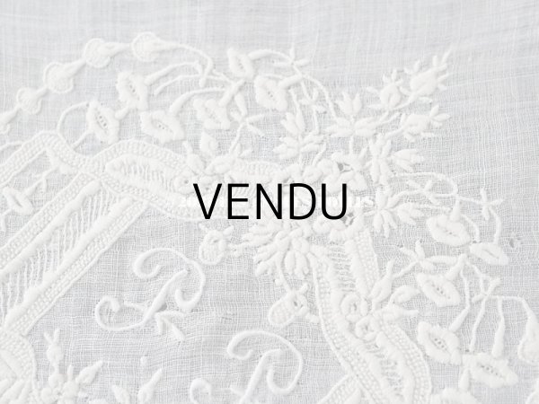 画像9: 19世紀 アンティーク  結婚式のハンカチ  モノグラム入り大きなメダイヨン (9)