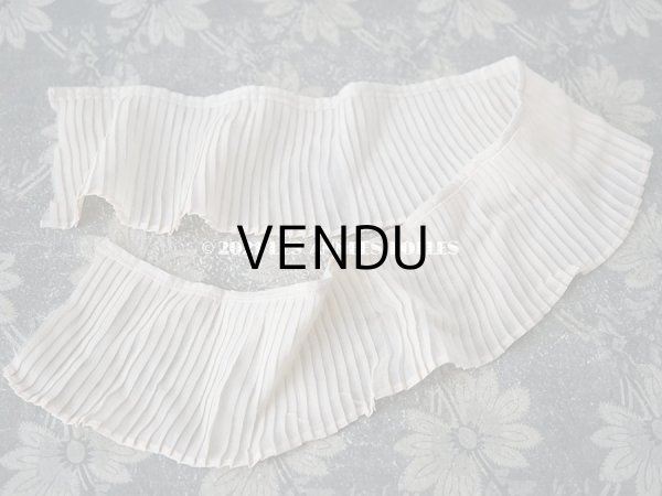 画像2: アンティーク 幅広 プリーツリボン 淡いピンクベージュ  7.6cm幅  55cm (2)