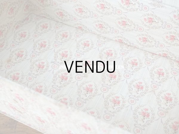 画像13: 1900年代 アンティーク ピンクの薔薇のメダイヨン 大きなカルトナージュボックス 41.3×26×12.8cm (13)