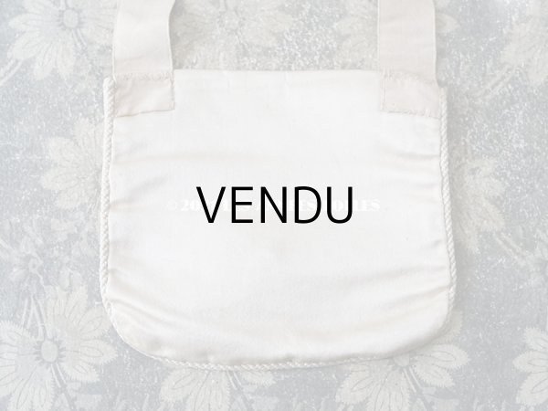 画像7: アンティーク モノグラム刺繍入り リボンが結ばれたオモニエール パウダーピンクのシルクサテン (7)