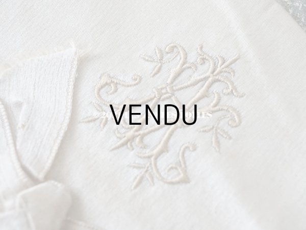 画像5: アンティーク モノグラム刺繍入り リボンが結ばれたオモニエール パウダーピンクのシルクサテン (5)