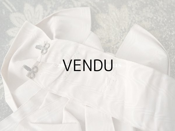 画像8: アンティーク 初聖体の腕章 淡いグレイッシュピンク シルバーのフリンジ (8)