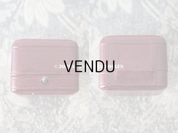 画像4: 1900年代 アンティーク 本革製 イニシャル入り M.T. ジュエリーボックス リングボックス ボルドー  (4)